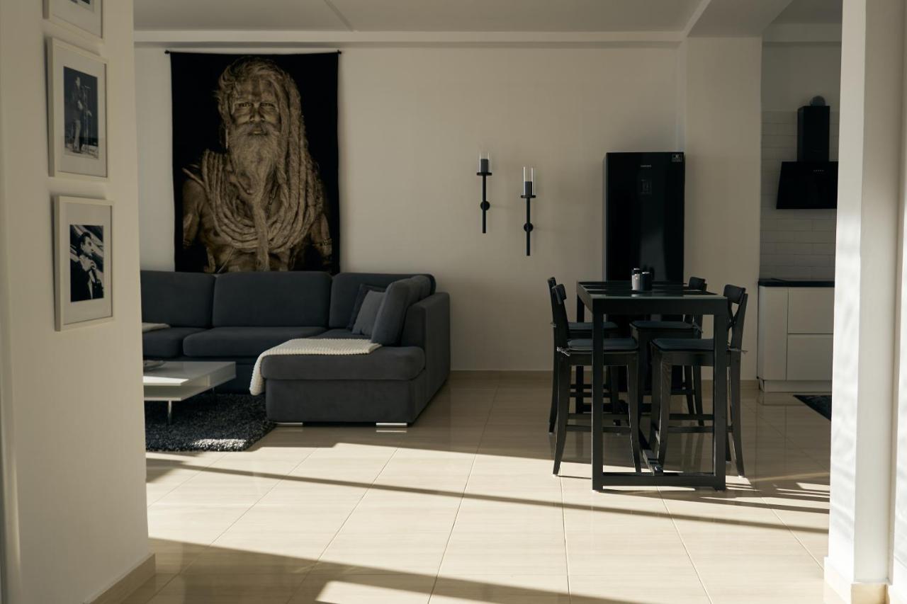The Garrison Apartment Sarandë Eksteriør billede